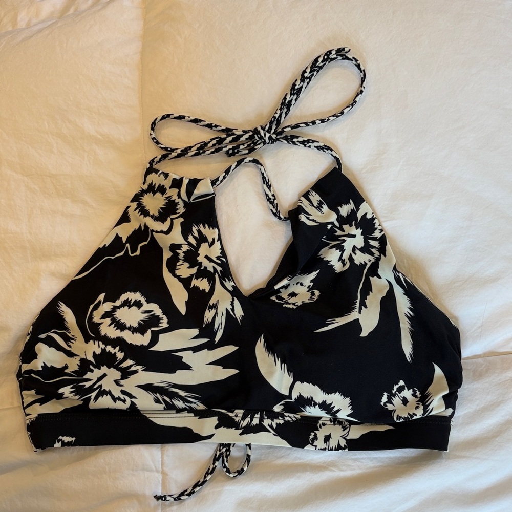 Athleta Molokai High Neck Keyhole Swim Top